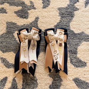 Elegant navy and Tan equestrian horse bit Hair Bows for horse shoes never worn